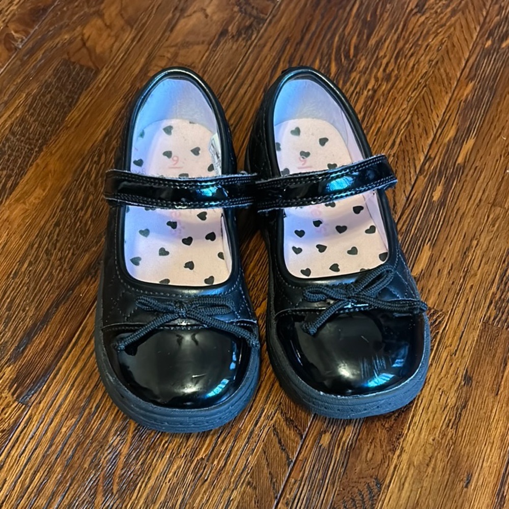 Carter's Toddler Girl Mary Jane Black Dress Shoes with Velcro Strap Size 9